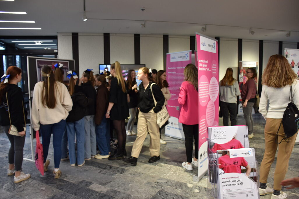 Ausstellung Pink gegen Rassismus 12