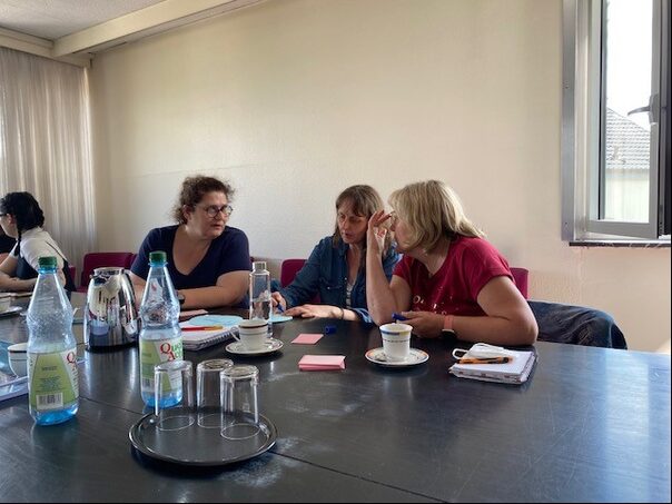 Elke Pilger, Kita Immergrün e.V.; Sandra Palmer und Renate Jungen, Kita Bitzer Schlümpfe e.V.