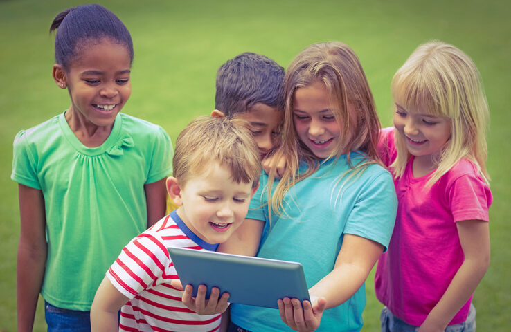 Image-Bild Kinder mit Tablet