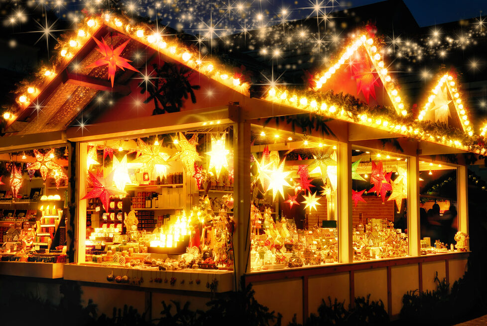 Illuminated Christmas fair kiosk