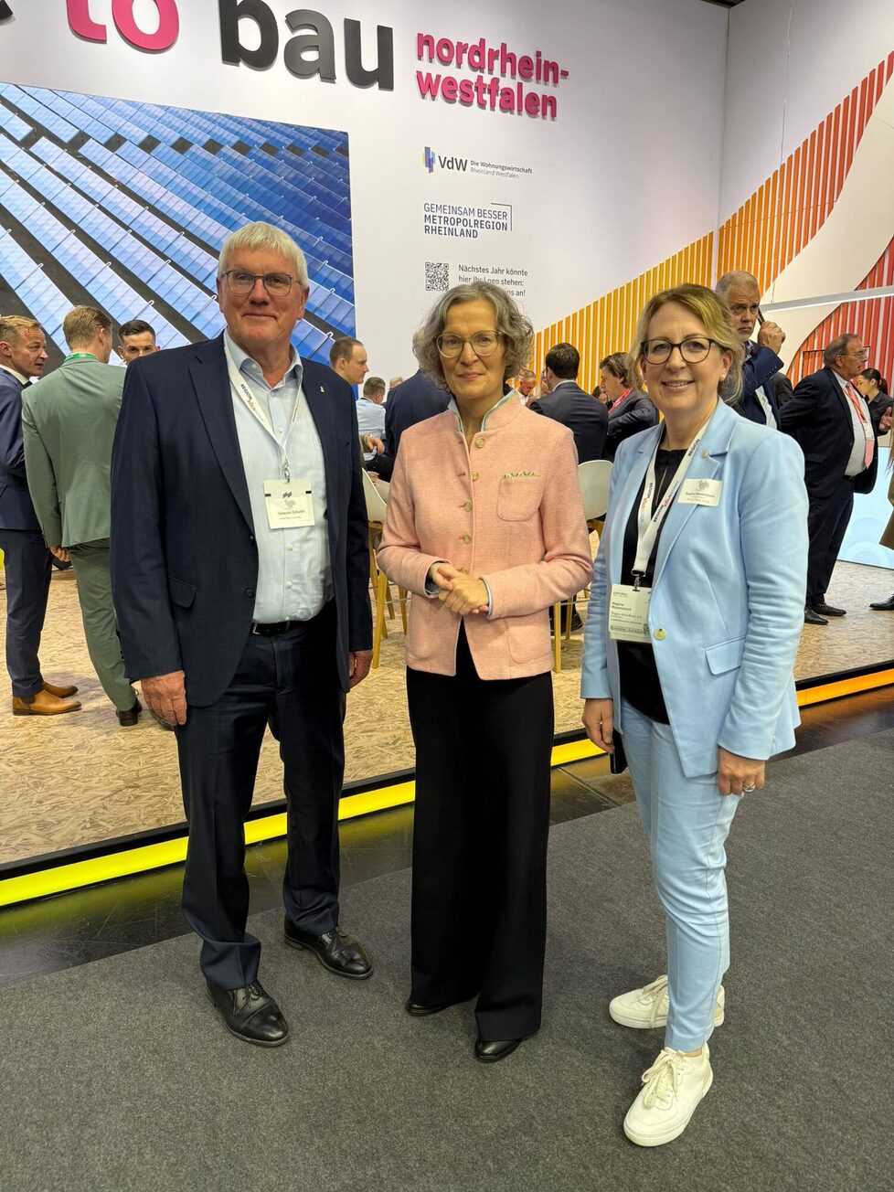 Ministerin Scharrenbach