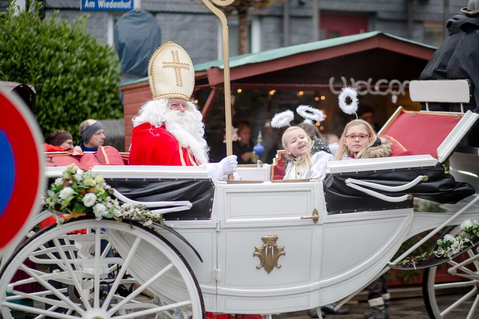 Nikolaus in Kutsche